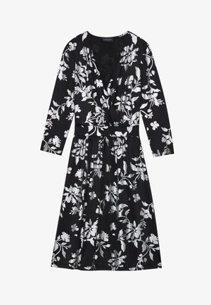 Fekete virágmintás ruha hosszú ujjal, ezüst virágmintákkal, V-alakú nyakkivágással és övvel ellátott derékkal. Puha anyagból készült, lágy szoknyával.