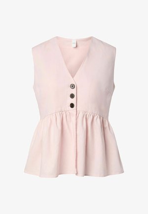 Rukávů lehká růžová halenka s výstřihem do V, třemi černými knoflíky vpředu a nashromážděným detailem v pase.