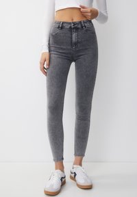PULL&BEAR Vaqueros pitillo - mottled grey