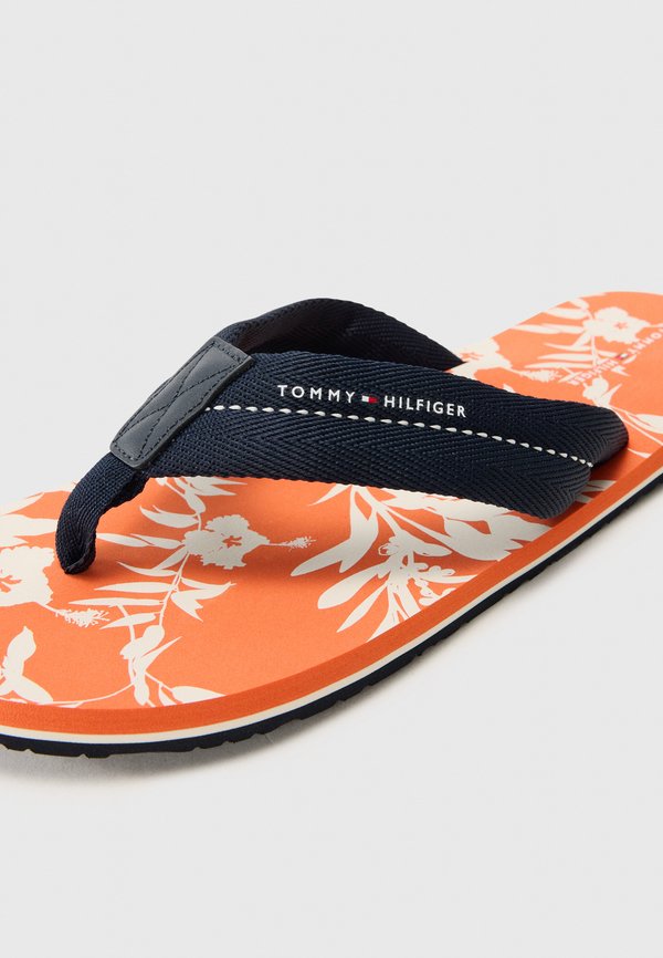 T-bar sandals - desert sky3