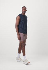 ICANIWILL STRIDE SLEEVELESS MEN - Felső - navy