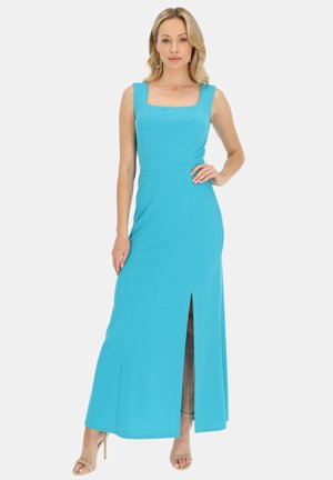 Akwamaryna, dopasowana sukienka maxi z kwadratowym dekoltem, szerokimi ramiączkami i rozcięciem z przodu. Wykonana z gładkiego materiału o eleganckim kroju.
