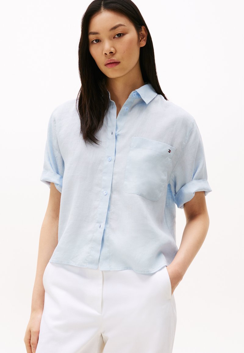 Tommy Hilfiger RELAXED SHIRT - Button-down blouse - breezy blue