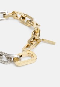 Calvin Klein Karkötő - bicolor