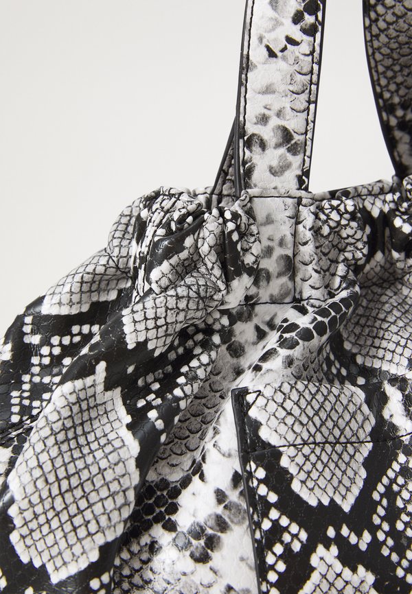 SAEMMI MIDI BAG  - Handbag2