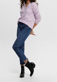 ONLY Stickad tröja - purple