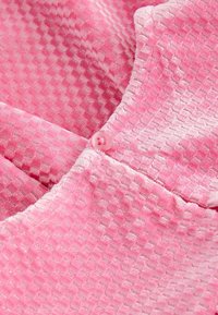 Next REGULAR FIT - Kokteilikleit/peokleit - pink textured