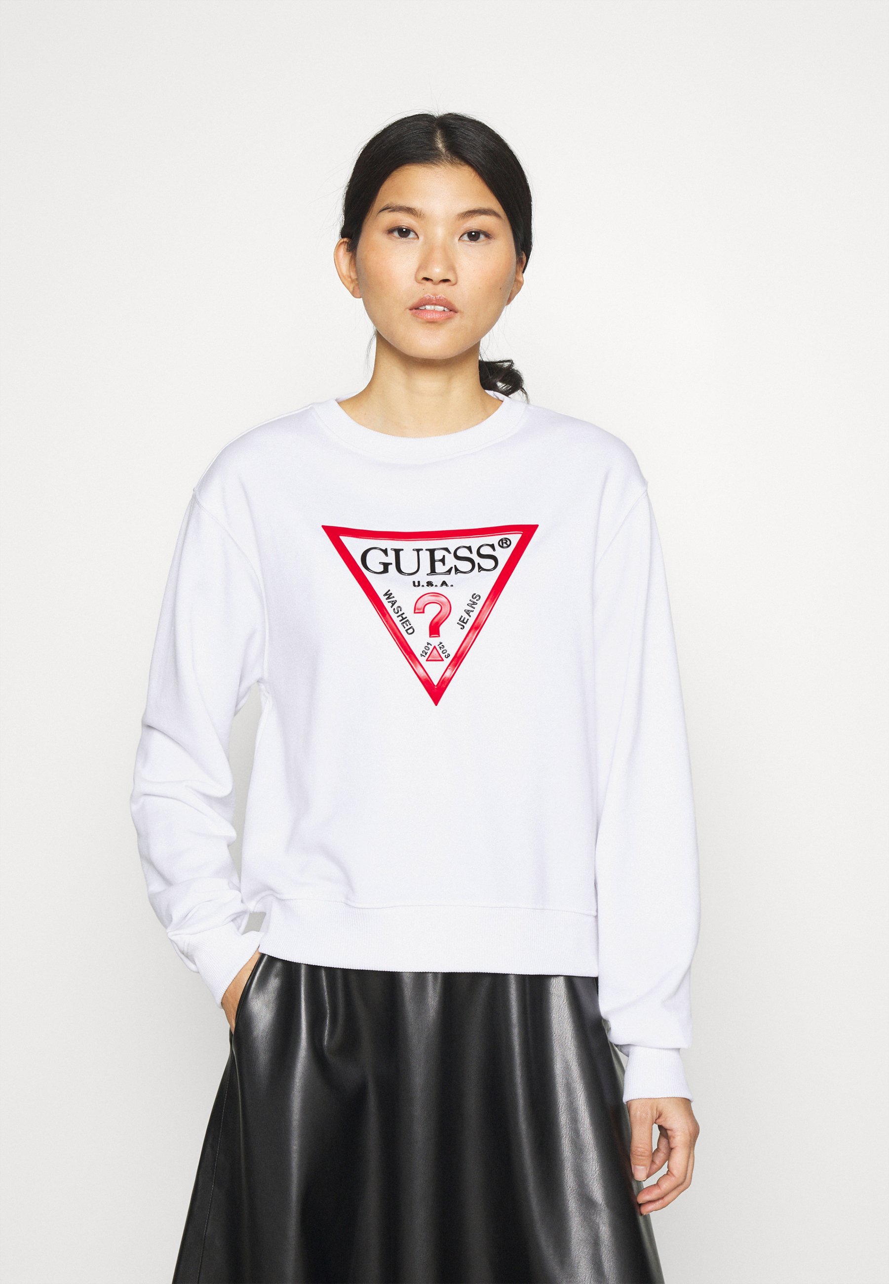 guess triangle sweatshirt