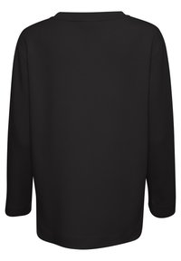 Maglietta nera a maniche lunghe con un fit rilassato, scollo rotondo e polsini larghi. Tessuto in cotone liscio con un colore uniforme, senza fantasie o decorazioni.
