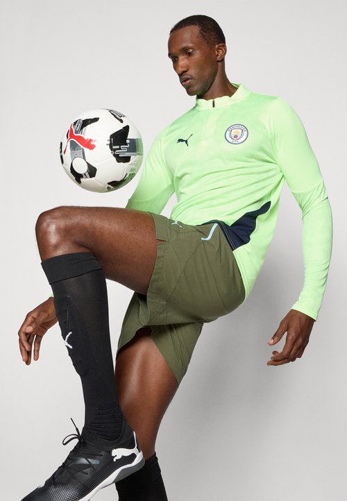 PUMA MCFC TRAINING 1/4 ZIP TOP - Equipación de clubes - fizzy apple/blue violet — foto 4