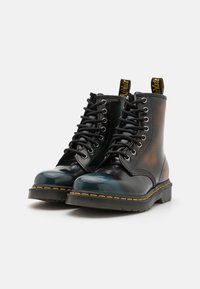 Dr. Martens 1460 UNISEX - Botine cu șireturi - black/yellow