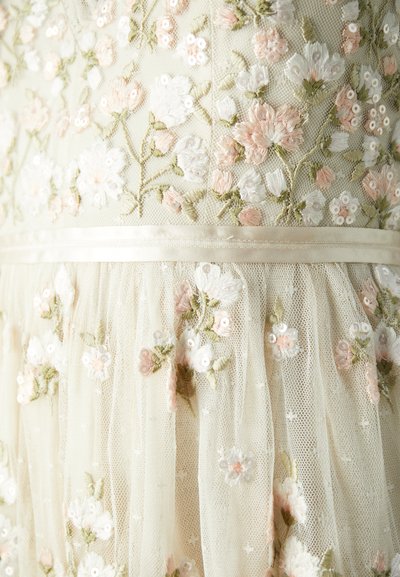 Needle & Thread POSY GOWN - Pidulikud riided - cream