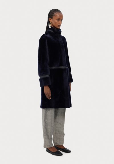 Emporio Armani Palton clasic - peacoat