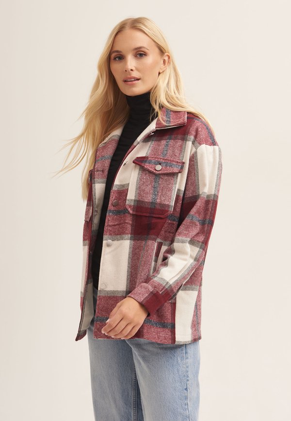 CHECK POCKET DETAIL - Summer jacket - burgundy2