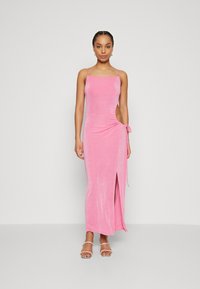 WAL G. - GRACE CUT OUT - Kokteiļkleita/ballīšu kleita - hot pink Miniatūras attēls 1