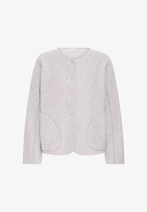 Svetlosivi flis kardigan s okruglim izrezom vrata, šest prednjih dugmadi i dva velika bočna džepa. Ima tonirane šavove i mekanu teksturu.