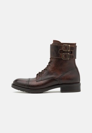 WICERRAG - Stivaletti stringati - cognac