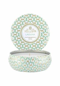 Voluspa - 3-WICK DECORATIVE TIN LAGUNA 340G - Doftljus - white Miniatyrbild 1