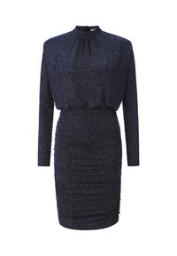 Vestido azul oscuro con mangas largas y textura recogida. Presenta un escote alto y una silueta ajustada con material sutilmente brillante.