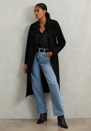 PETITE FIT - ODETTE DOUBLE-LAPEL BELTED - Klasický kabát - black