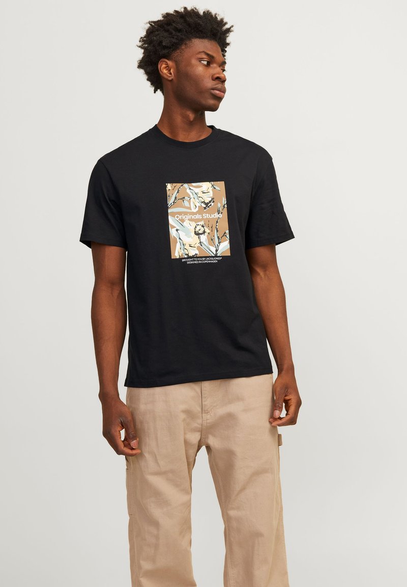 Jack & Jones JORSEQUOIA TEE CREW NECK  - Marškinėliai su spaudiniu - black