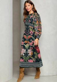 Lipsy Freizeitkleid - black floral