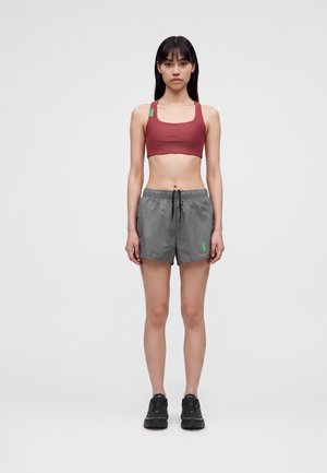 District Vision ULTRALIGHT ZIPPERED - Shorts - obsidian