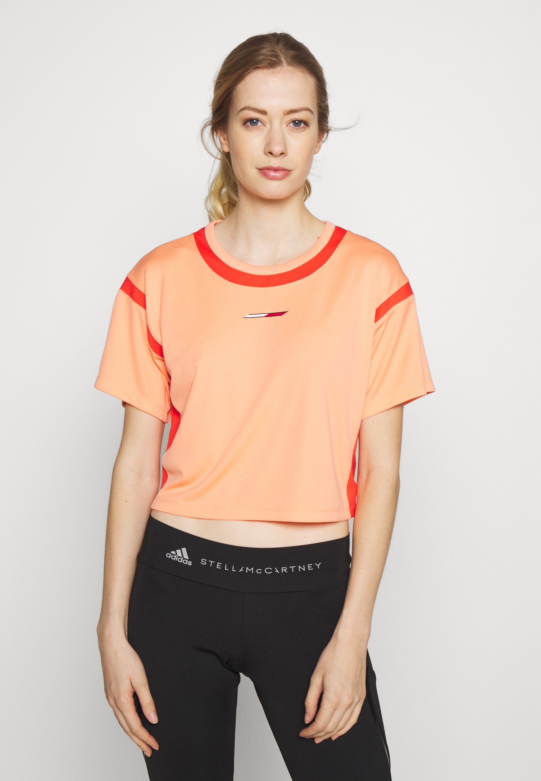 tommy hilfiger cropped tee