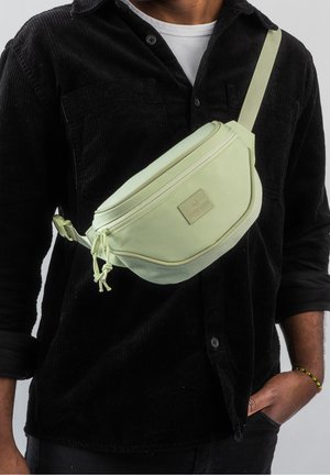 Johnny Urban, Sac banane - green
