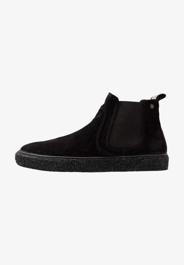 SLUGGISH - Botines - black
