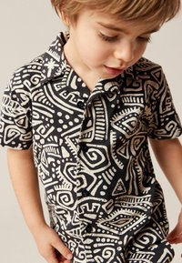 Next SHORT SLEEVE PATTERN SET - REGULAR FIT - Shortsit - black white