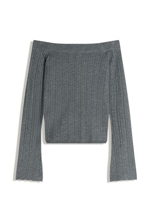 Harmaa ribbiknitti off-the-shoulder-paita, jossa on pitkät hihat ja lyhyt helma. Paita sisältää tekstuurikuvion ja pehmeää kangasta.