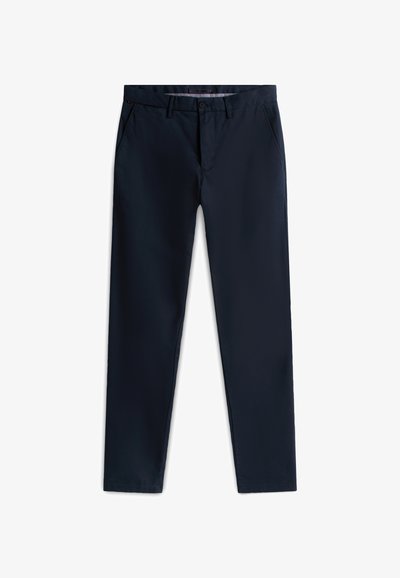 CORE DENTON - Chino - desert sky