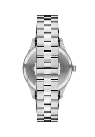 Silberne Metall-Uhr mit polierten und gebürsteten Gliedern, von hinten mit geschlossenem Verschluss betrachtet.