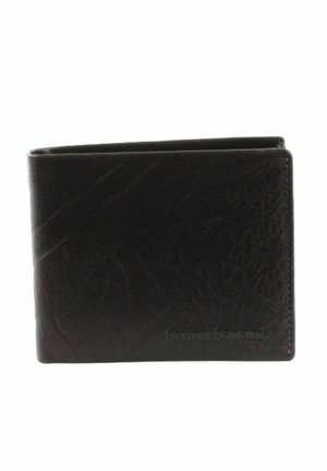 Portefeuille en cuir marron avec une surface texturée, design pliable en deux, et logo de la marque en relief sur le devant. Forme compacte et rectangulaire.