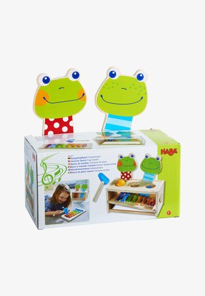Musikalisches Kinderspielzeug mit zwei Froschgesichtern, einem kleinen Hammer und bunten Xylophontasten, geeignet für Kinder ab 2 Jahren.