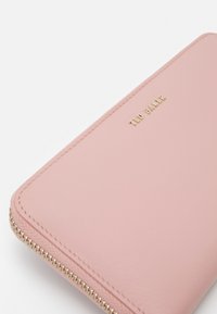 Ted Baker GARCEY - Monedero - pink