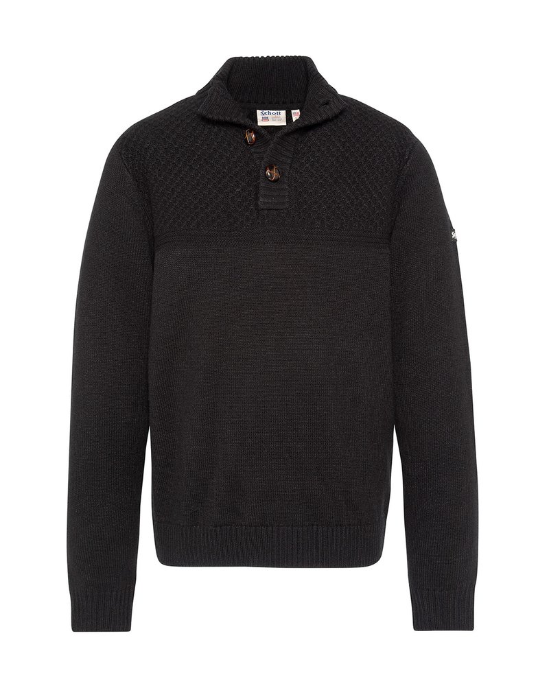 Ciemnoszara sweter z dzianiny z wysokim kołnierzem, zapięciem na trzy guziki, fakturowanym karczkiem oraz ściągaczami na mankietach i u dołu.