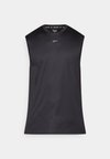 TRAIN TECH TEE - Topper - black