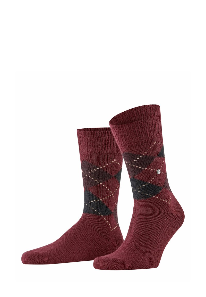 Bordowe skarpetki z teksturowanym wykończeniem, z czarno-czerwonym wzorem w diamenty i subtelnymi beżowymi akcentami. Projekt o wysokości do połowy łydki.