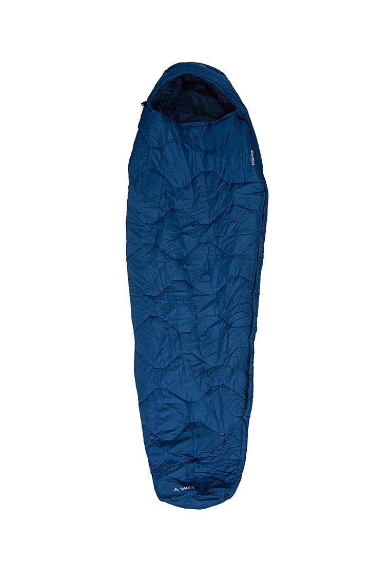 Sacco a pelo di colore blu scuro, realizzato in materiale sintetico. Caratterizzato da un motivo trapuntato e una parte superiore con cappuccio. Design leggero e compatto.