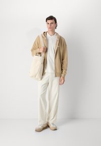 HUGO NARDIMEZ - Sweat zippé - medium beige