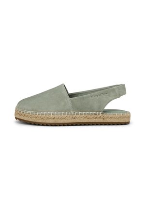 Hellgrüne Espadrille aus Veloursleder mit geschlossenem Zehenbereich, offenem Fersenriemen, geflochtener Jutsohle und Gummilaufsohle.