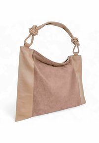 Sac à épaule en cuir et daim beige avec un détail de nœud sur la sangle. Présente un design décontracté et une texture lisse.