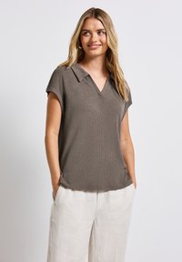 Street One STRICK-LOOK  - Polo - braun