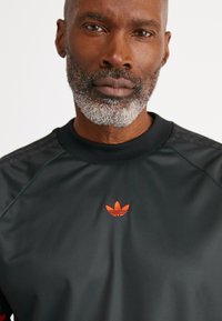 adidas Originals FLAMES BIKE - Top s dlouhým rukávem - black