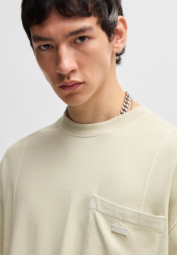 NAIMOS - Basic T-shirt - medium beige2