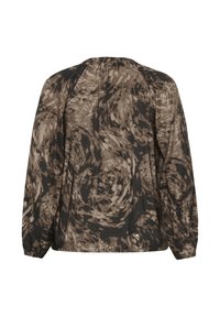Bluză cu mânecă lungă, cu guler plisat, în model abstract cu spirale maro și negre, prezentată din spate pe un fundal alb.
