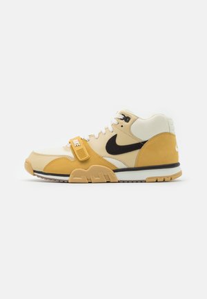 Nike Sportswear, Baskets montantes - tan