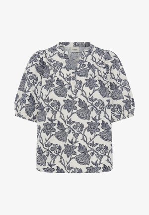 Weiße Bluse mit schwarzem Blumenmuster, kurzen Puffärmeln und V-Ausschnitt mit drei Knöpfen vorne.